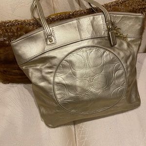 Coach Laura leather tote  gold